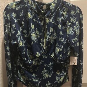 Free people boho floral keyhole dinner party blouse Indigo Combo Medium NWT